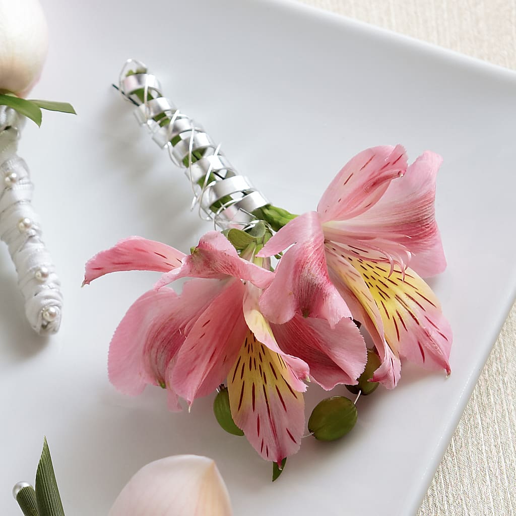 Pink Peruvian Lily Boutonniere – The Happy Florist, Sanford FL