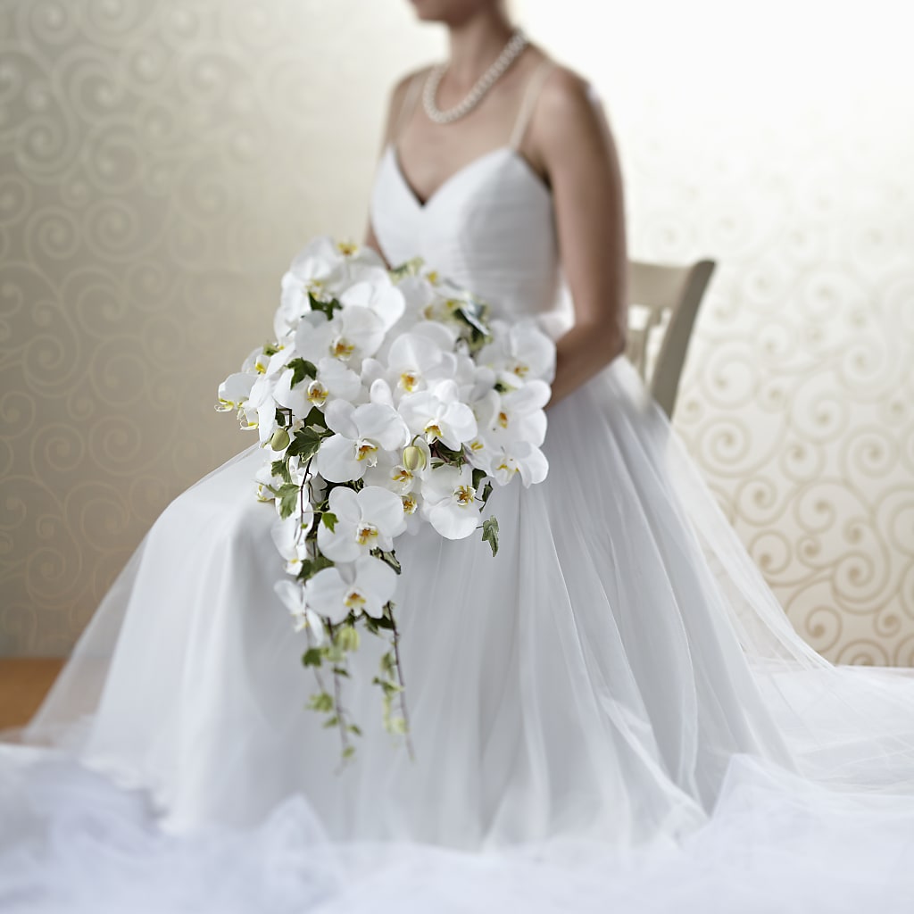 Classic White Bouquet – The Happy Florist, Sanford FL