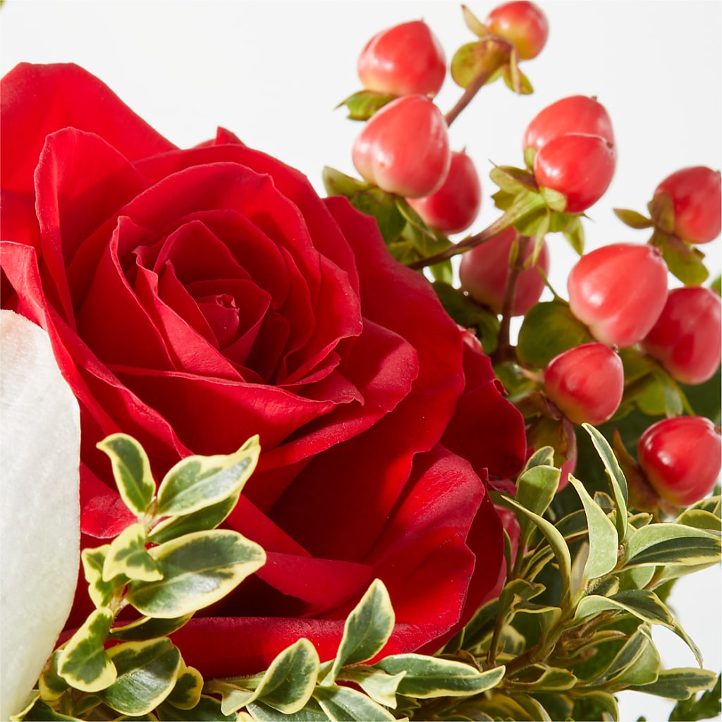 Snowy Wonderland Bouquet –  The Happy Florist, Sanford FL