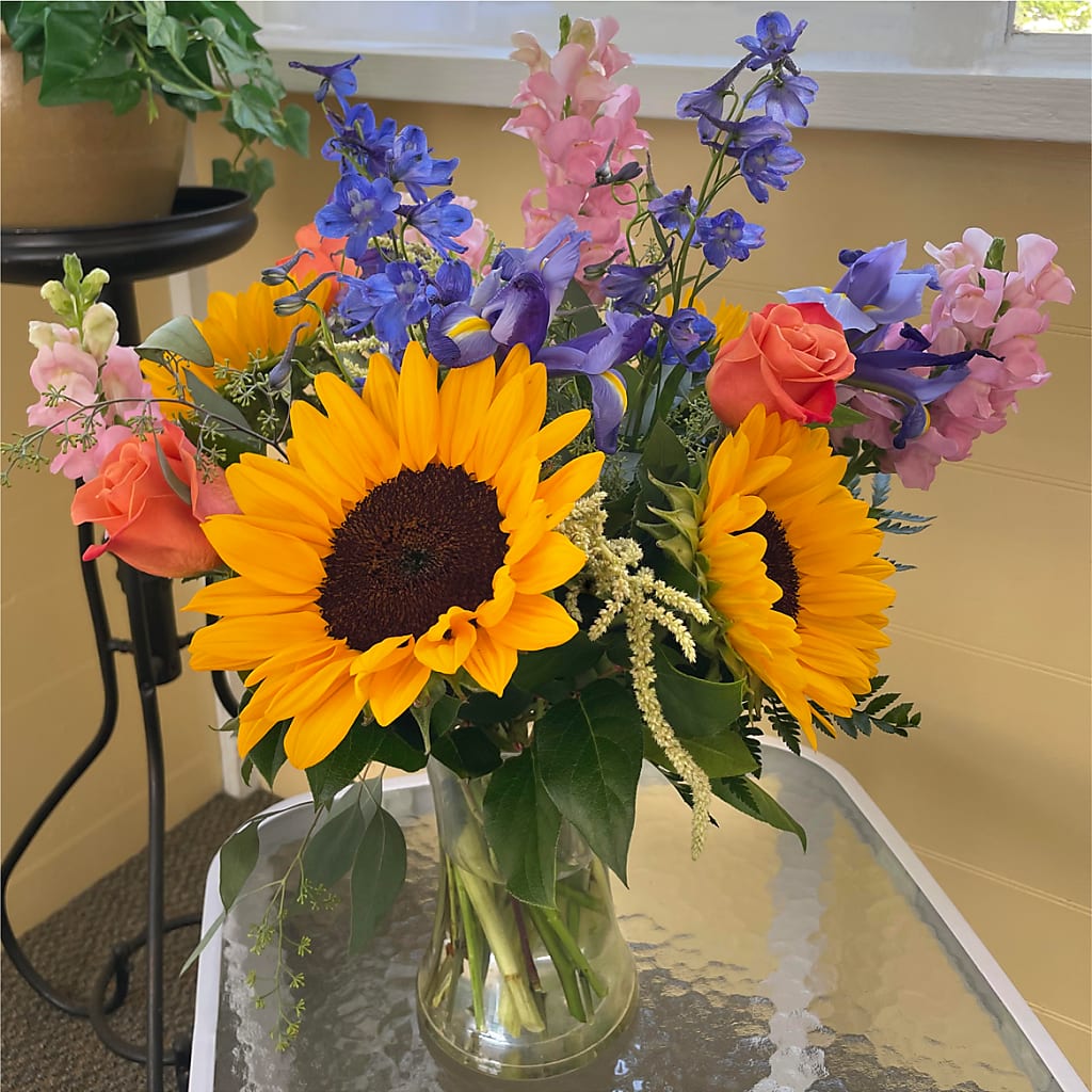 Rays of Life Bouquet –  The Happy Florist, Sanford FL