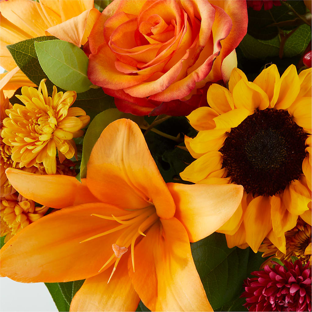 Grateful Centerpiece –  The Happy Florist, Sanford FL